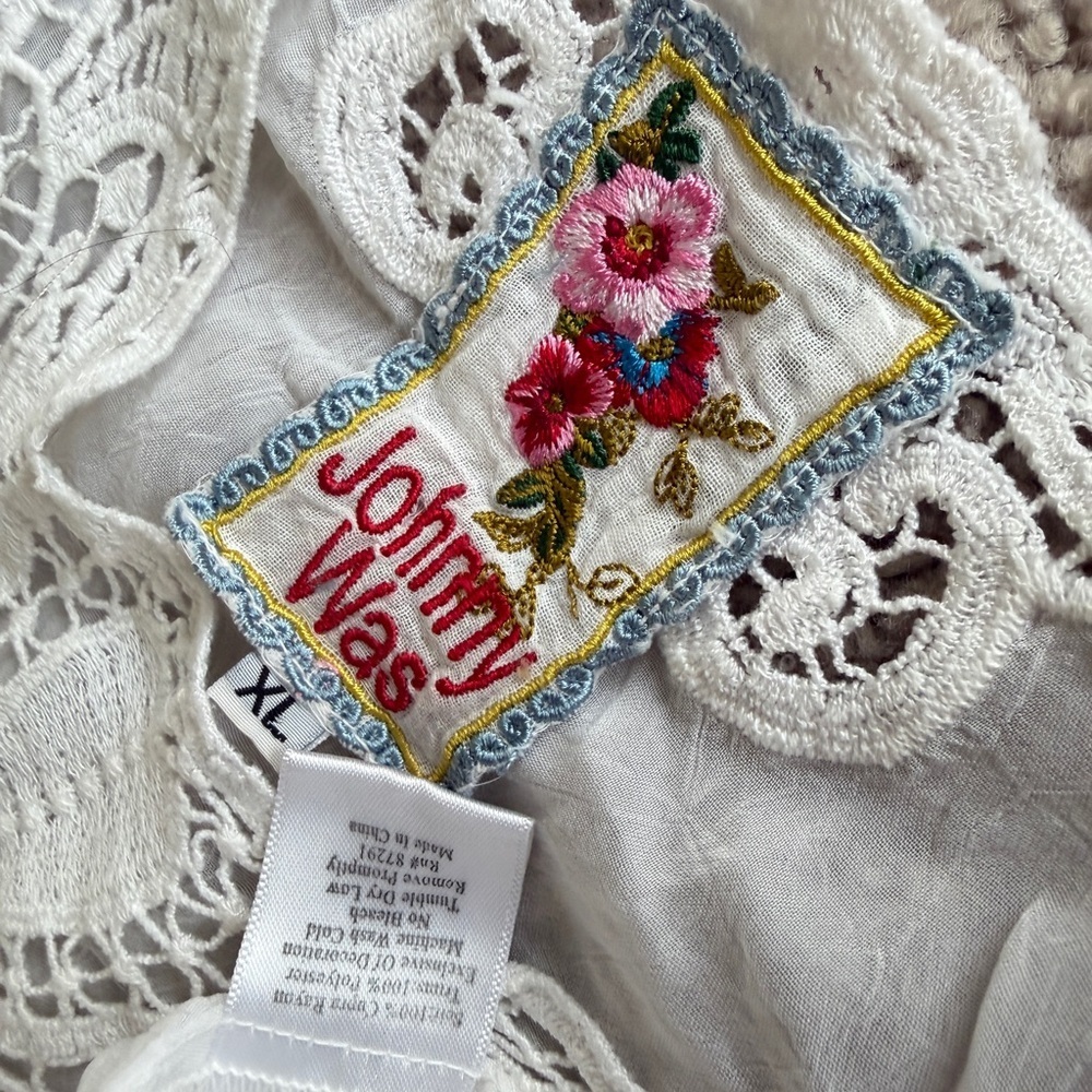 Johnny Was Tunic Blouse Lace Embroidered Ivory Sz XL Cottagecore Prairiecore - Picture 11 of 16